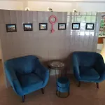 Gold Hotel