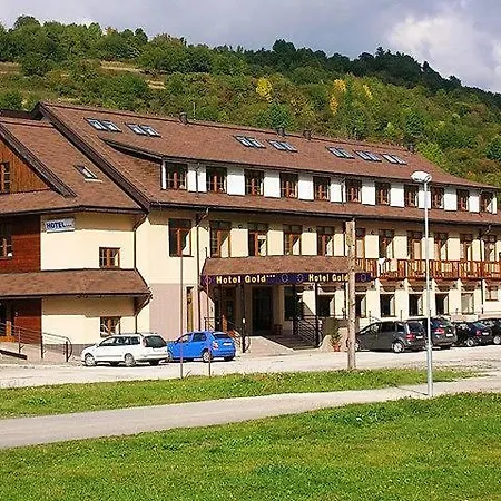 Gold Hotel