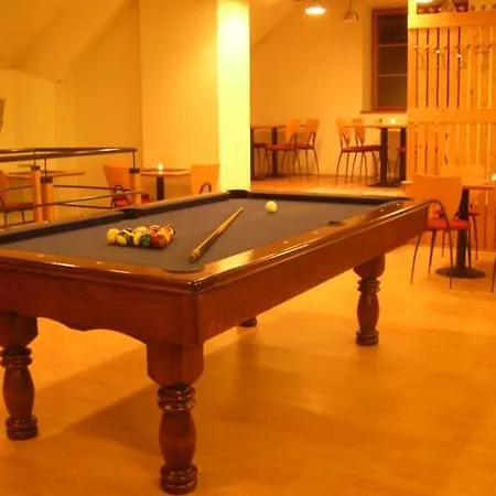 Gold Hotel